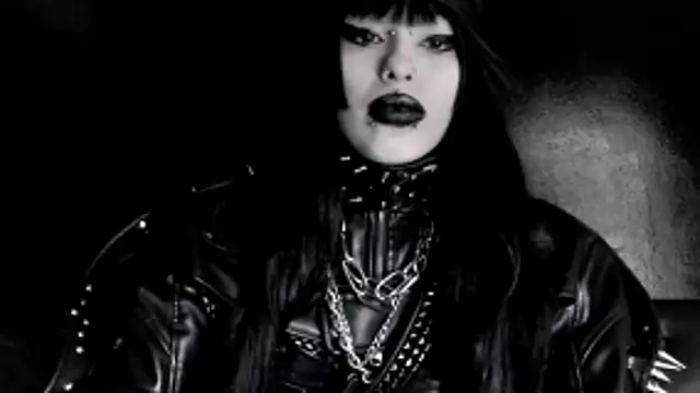 XXIOUX online show from 05.12.26