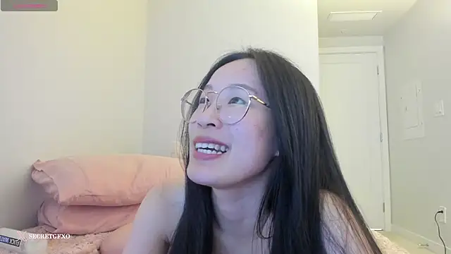 secretgirlfriendxo online show from 02.04.25