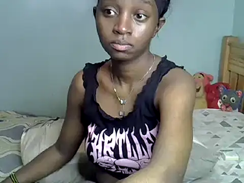 Snapshot of Enkarxx chatting on 02.19.25 Enkarxx online show from 02.19.25