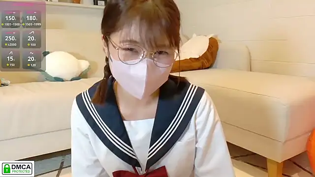 SUZU  online show from 10.18.25