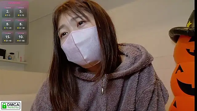 SUZU  online show from 10.25.25