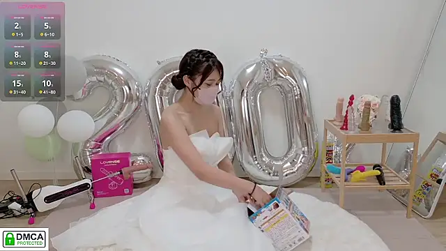Snapshot of SUZU_ chatting on 06.19.26 SUZU online show from 06.19.26