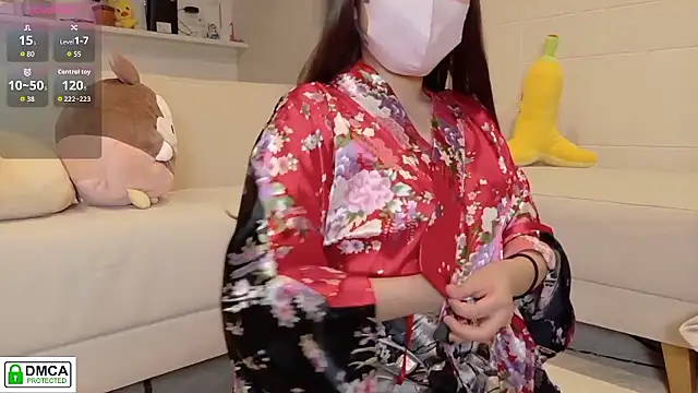 Snapshot of SUZU_ chatting on 06.23.26 SUZU online show from 06.23.26