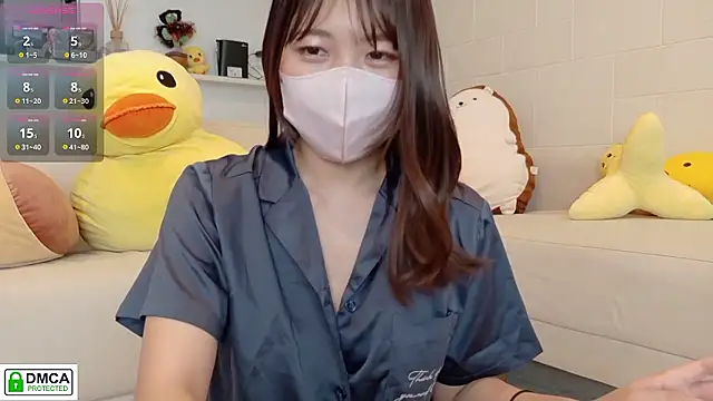 Snapshot of SUZU_ chatting on 07.03.26 SUZU online show from 07.03.26