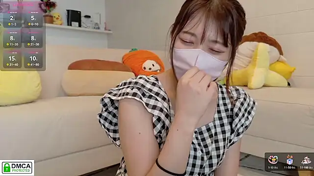 Snapshot of SUZU_ chatting on 07.05.26 SUZU online show from 07.05.26