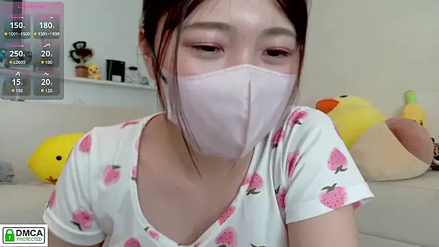 Snapshot of SUZU_ chatting on 07.08.26 SUZU online show from 07.08.26