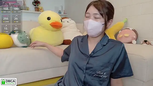 Snapshot of SUZU_ chatting on 07.31.26 SUZU online show from 07.31.26