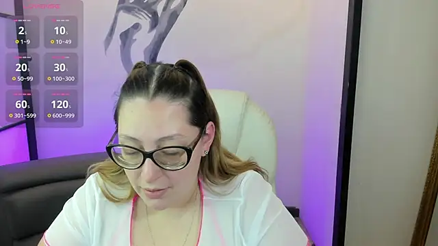 Snapshot of NiickyJones chatting on 03.20.25 NiickyJones online show from 03.20.25