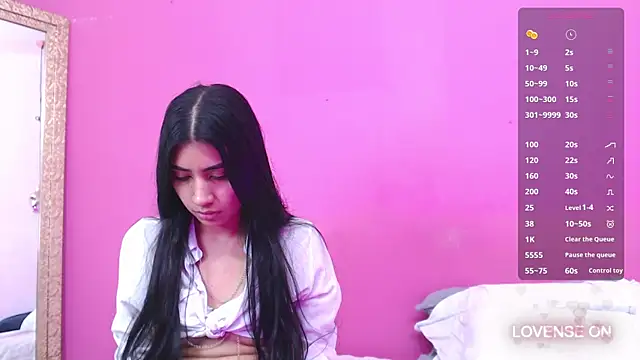 Snapshot of littlee_emilyy_ chatting on 03.22.25 littlee emilyy online show from 03.22.25