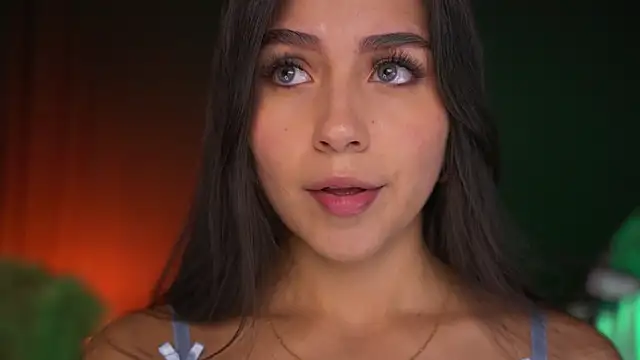 Snapshot of Ashley_Jones9 chatting on 10.30.25 Ashley Jones9 online show from 10.30.25