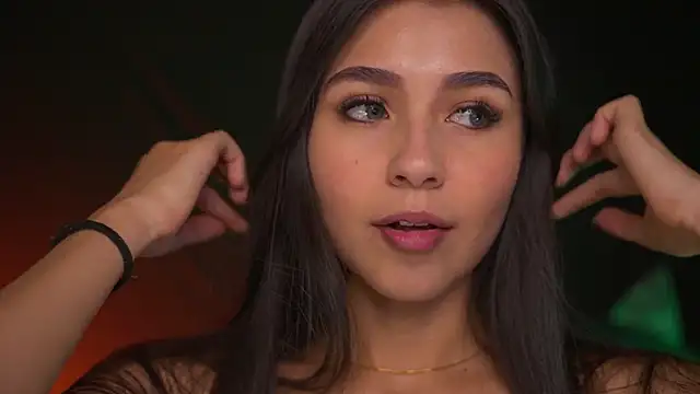 Snapshot of Ashley_Jones9 chatting on 10.31.25 Ashley Jones9 online show from 10.31.25