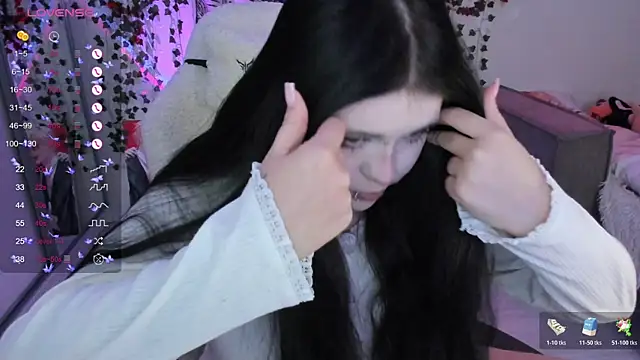 SelenaCute online show from 10.23.25