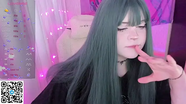 SelenaCute online show from 05.14.26