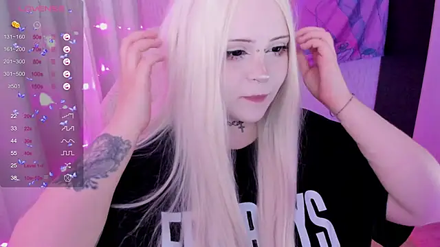 SelenaCute online show from 06.17.26