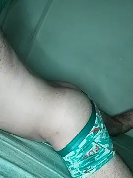 Snapshot of _Scorpion_ chatting on 12.14.25 Scorpion online show from 12.14.25