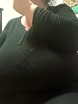 Snapshot of Nataliesbestjuggs chatting on 02.22.25 Nataliesbestjuggs online show from 02.22.25