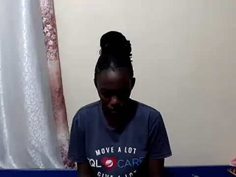 Snapshot of lizbela1 chatting on 02.27.25 lizbela1 online show from 02.27.25