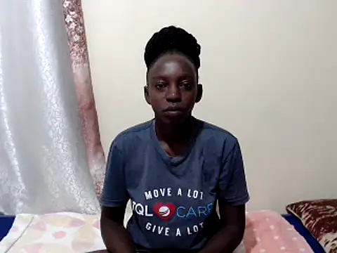 Snapshot of lizbela1 chatting on 03.14.25 lizbela1 online show from 03.14.25