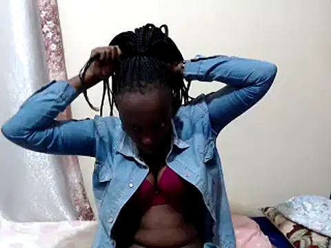 Snapshot of lizbela1 chatting on 03.20.25 lizbela1 online show from 03.20.25