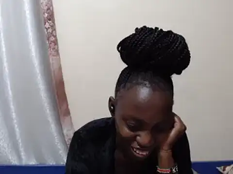 Snapshot of lizbela1 chatting on 03.22.25 lizbela1 online show from 03.22.25