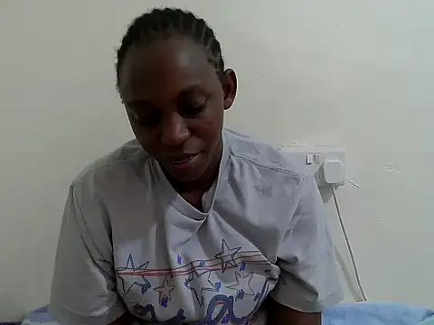 Snapshot of lizbela1 chatting on 09.19.25 lizbela1 online show from 09.19.25