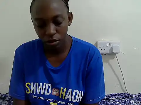 Snapshot of lizbela1 chatting on 10.02.25 lizbela1 online show from 10.02.25