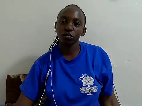 Snapshot of lizbela1 chatting on 11.17.25 lizbela1 online show from 11.17.25