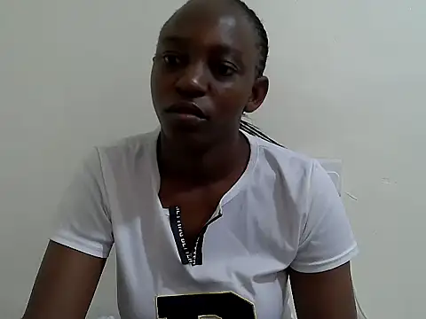 Snapshot of lizbela1 chatting on 11.20.25 lizbela1 online show from 11.20.25