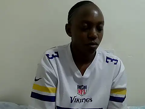 Snapshot of lizbela1 chatting on 11.26.25 lizbela1 online show from 11.26.25