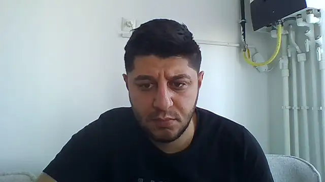 Snapshot of erkekkkadam chatting on 01.01.25 erkekkkadam online show from 01.01.25