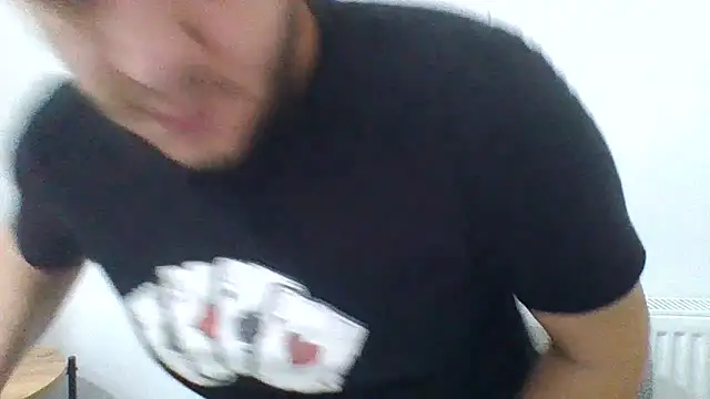 Snapshot of erkekkkadam chatting on 02.12.25 erkekkkadam online show from 02.12.25