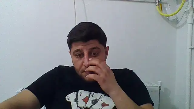 Snapshot of erkekkkadam chatting on 03.10.25 erkekkkadam online show from 03.10.25