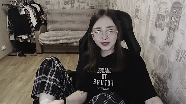 Snapshot of AmeliaKamishiro chatting on 01.13.25 AmeliaKamishiro online show from 01.13.25