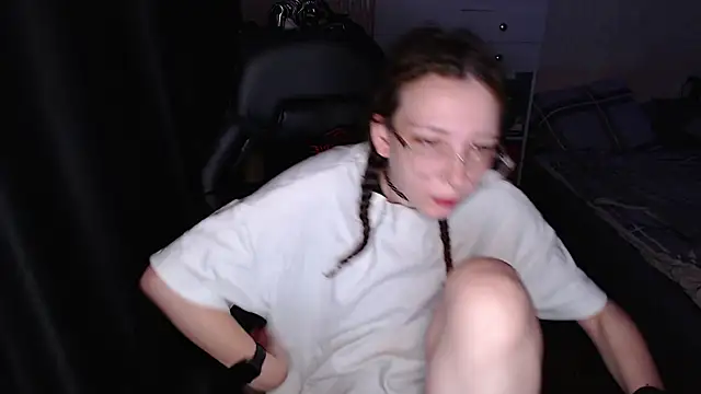 AmeliaKamishiro online show from 11.24.25