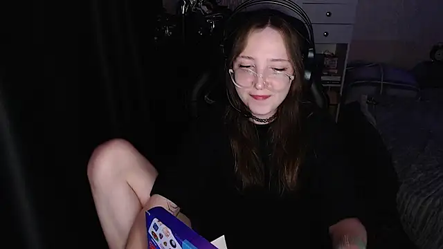 AmeliaKamishiro online show from 11.30.25