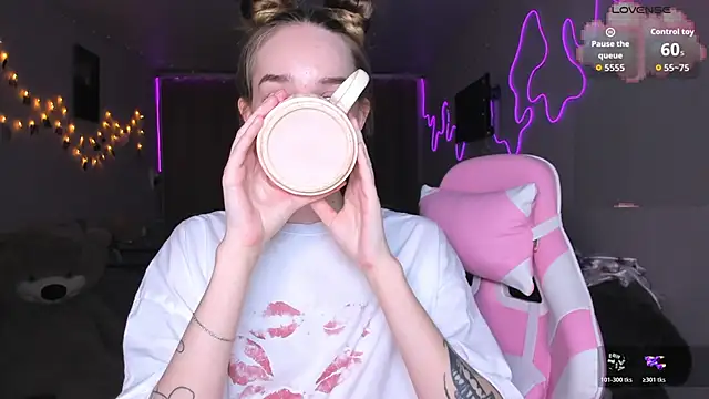 MoonDust online show from 03.19.26