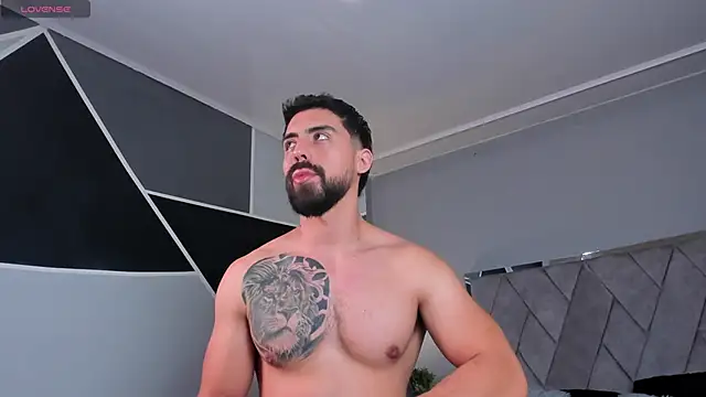 Snapshot of Markbrown chatting on 12.06.24 Markbrown online show from 12.06.24