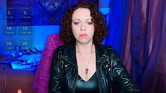 Snapshot of Helena__Femdom chatting on 09.28.25 Helena  Femdom online show from 09.28.25