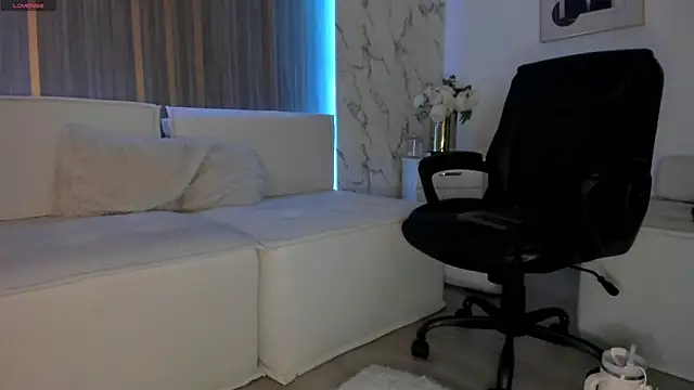 IsabellaAllen online show from 03.16.25