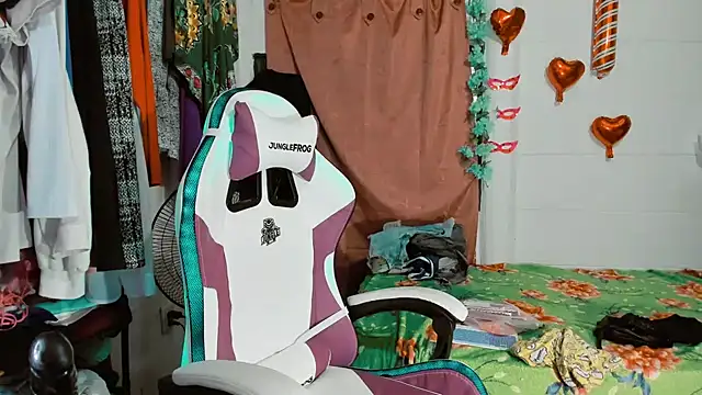 SofiaOlivares online show from 02.18.25