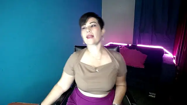 Sunny rayz  online show from 06.20.26