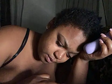 SweetHoneyBunz online show from 07.18.26