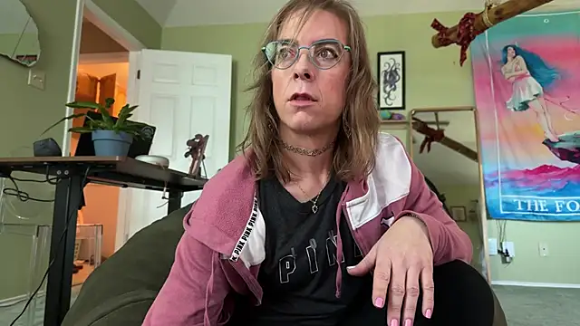 Linzy 19 online show from 03.12.26