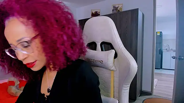 ScarlettMalbec online show from 02.17.26