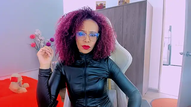 ScarlettMalbec online show from 03.11.26