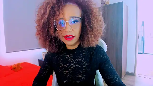 Snapshot of ScarlettMalbec chatting on 06.19.26 ScarlettMalbec online show from 06.19.26