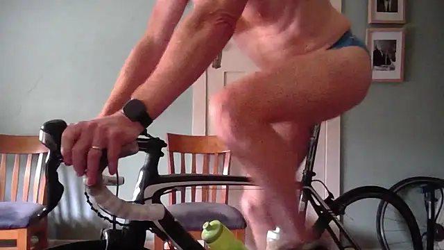 Snapshot of jiggy77777 chatting on 12.23.24 jiggy77777 online show from 12.23.24