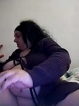 Snapshot of BustyBabyOfficial chatting on 12.13.24 BustyBabyOfficial online show from 12.13.24