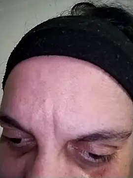 Snapshot of BustyBabyOfficial chatting on 02.18.25 BustyBabyOfficial online show from 02.18.25