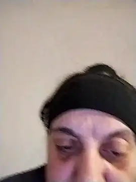 Snapshot of BustyBabyOfficial chatting on 02.20.25 BustyBabyOfficial online show from 02.20.25